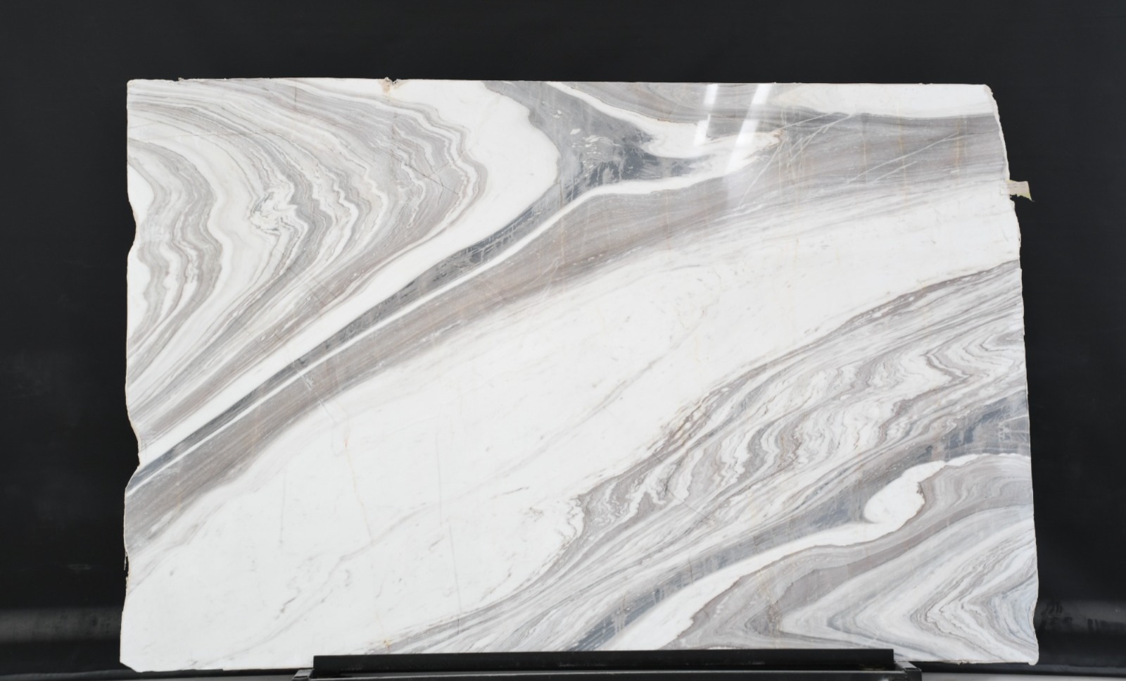 Calacatta Lucina detail 3